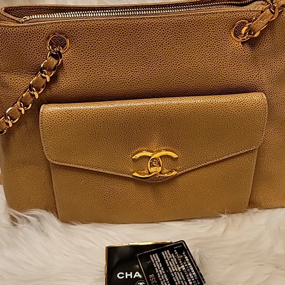 Vintage Chanel Shoulder Bag - Picture 9 of 15